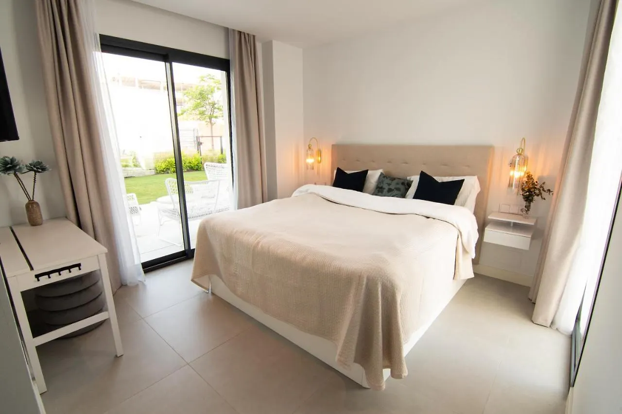 Mara'S Apartments Higueron West - Like A House - 246 Square Meters Of Private Terrace & Garden - Morning And Evening Sun Fuengirola