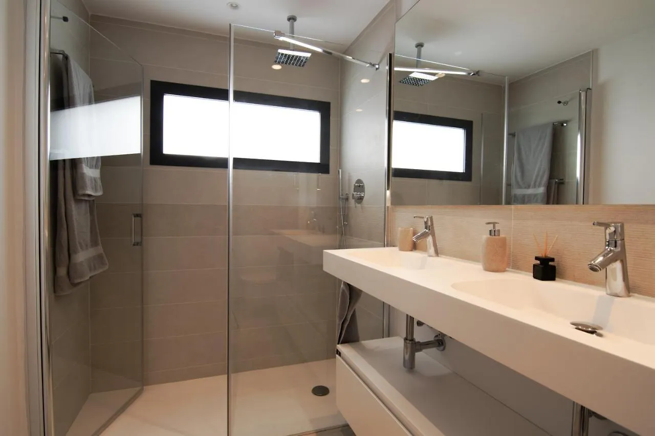 Mara's Apartments Higueron West: Spacious Terrace & Sun-Soaked Garden Fuengirola 0*,  Spain