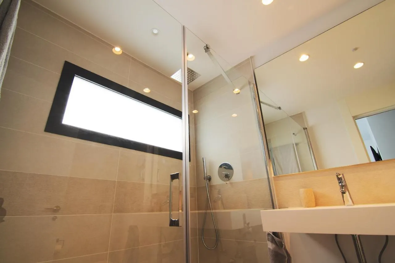 Mara's Apartments Higueron West: Spacious Terrace & Sun-Soaked Garden Fuengirola Spain